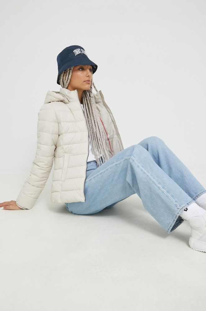 Куртка Tommy Jeans жіноча колір бежевий зимова